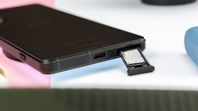 Sony Xperia 1 Mark V SIM card tray