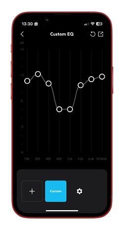 Paramètres EQ personnalisés affichés sur un écran de smartphone avec un graphique et des boutons d'ajustement.