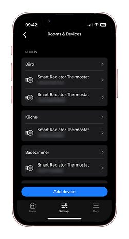 Interface de l'application des thermostats de radiateur intelligents montrant les pièces et les appareils.