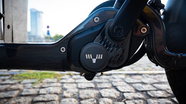Nahaufnahme des Motorunits eines Terran T1 Pro Elektrorollers.