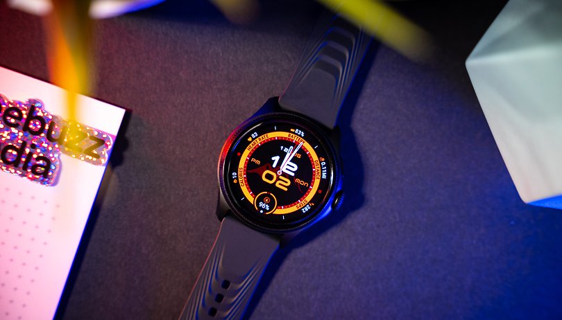 ticwatch pro 5 enduro nextpit review brighter 6