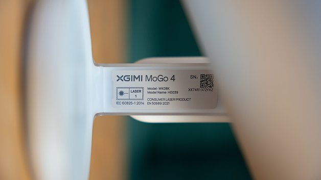 Etikett des XGIMI MoGo 4 mit Modell- und Seriennummern.