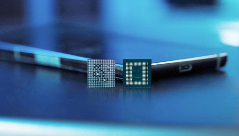 snapdragon 888 back chip in studio small