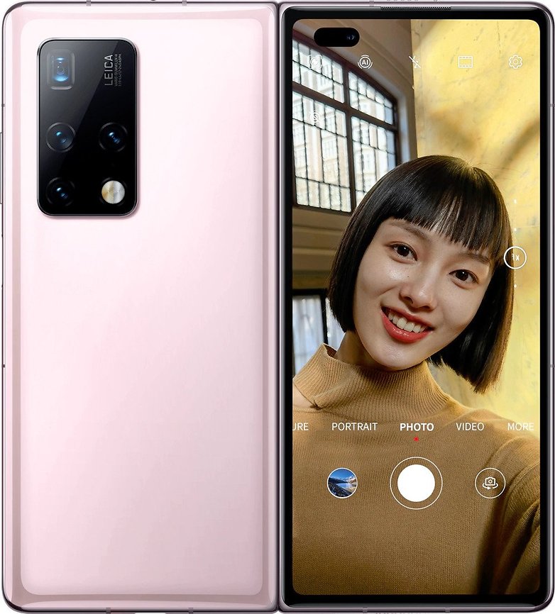 Huawei Mate X2 Selfie