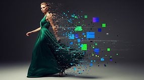 Eine Frau in einem fließenden grünen Kleid, mit digitalen Pixeln, die sich von ihr lösen, während sie geht.