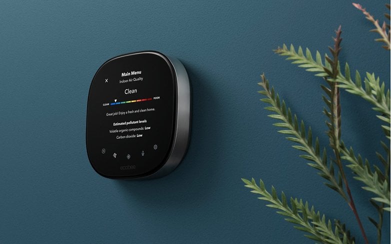 Ecobee Smart Thermostat displaying air quality information