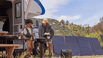 Get 2 Solar Panels for Free When Buying Ecoflow's Delta 2 Max Power Station