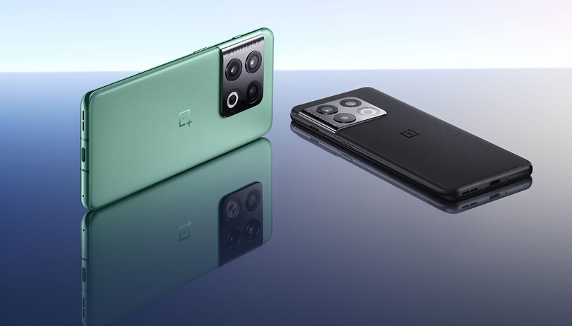 OnePlus 10 Pro 5G Volcanic Black and Emerald Forest