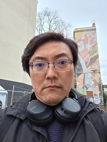 Samsung Galaxy S25+: Ultra-wide angle selfie