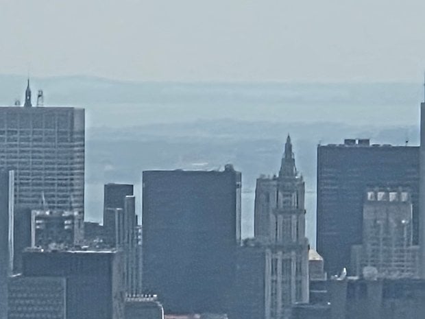 Samsung Galaxy Z fold 7: Telephoto camera (30x digital zoom)