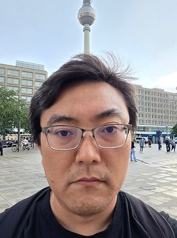 Samsung Galaxy Z fold 7: External selfie camera