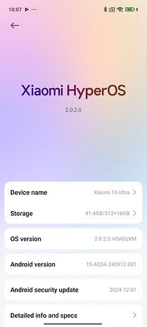 Seite der Xiaomi HyperOS-Version mit Gerätename, Speicher, OS- und Android-Versionen.