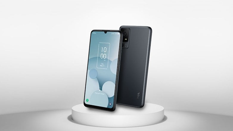 TCL 40 XL smartphone promotional image