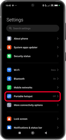 Screenshots showing how to activate a Wi-Fi hotspot on Android