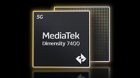 MediaTek Dimensity 7400-Chip mit 5G-Beschriftung vor dunklem Hintergrund.