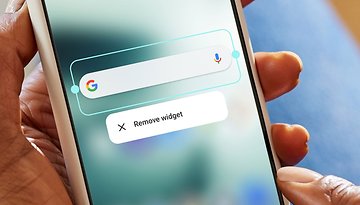 Picture simulating removing the Google Search Bar from an Android Home Screen