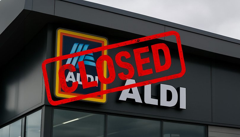 Aldi Store with Closed disclaimer