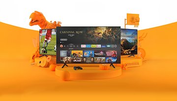 Amazon Fire TV-4 zeigt Shows vor einem lebhaften orangefarbenen Hintergrund mit verspielten Dekorationen.