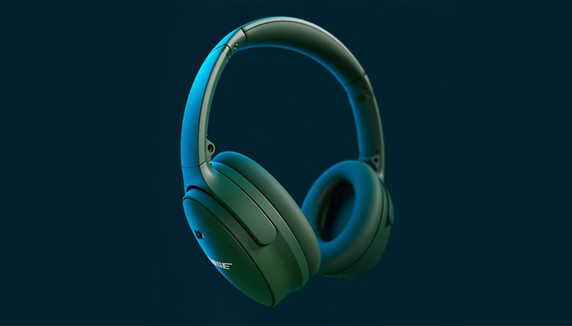 Bose QuietComfort SC dark bg