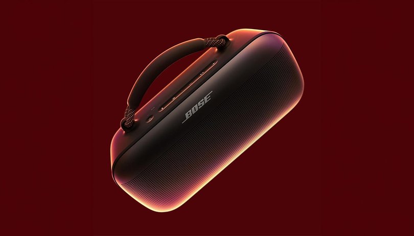 Bose SoundLink Max red background