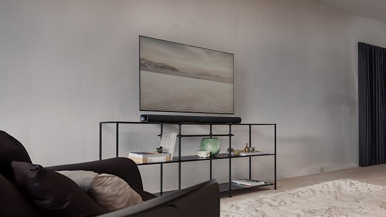 Harman Kardon Citation MultiBeam 1100 unter einem Smart-TV