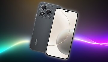Un smartphone Honor noir avec trois caméras arrière et un grand écran avant sur fond coloré.
