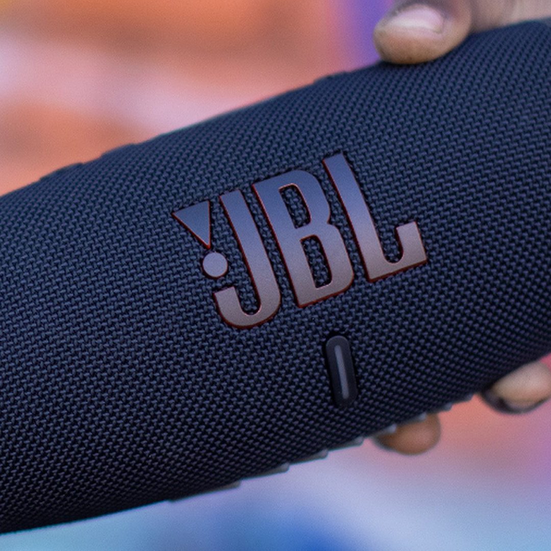 JBL Charge 5 is a Hard to Miss Outdoor Speaker with this 28% Off