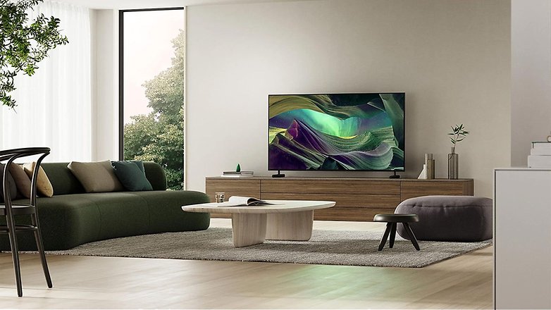 Sony Bravia KD-X85L in einem Wohnzimmer