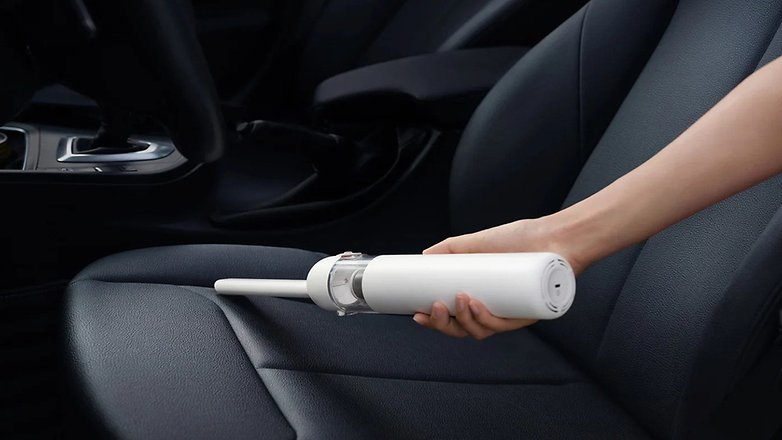 Xiaomi Mi Vacuum Cleaner Mini reinigt Autositz