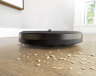 Saturn Mega-Deal: iRobot Roomba i5+ mit Clean Base 200 Euro günstiger!