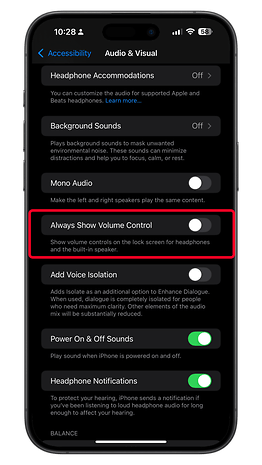 Tela do iPhone mostrando as configurações de acessibilidade para Áudio e Visual no iOS 18.2.