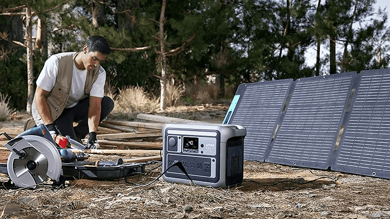 Anker Solix C1000 portable power station and solar generator