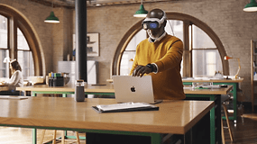 Apple Hints How a 3D macOS May Look Like on a Reality Headset