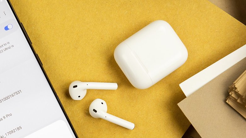 Apple AirPods 2