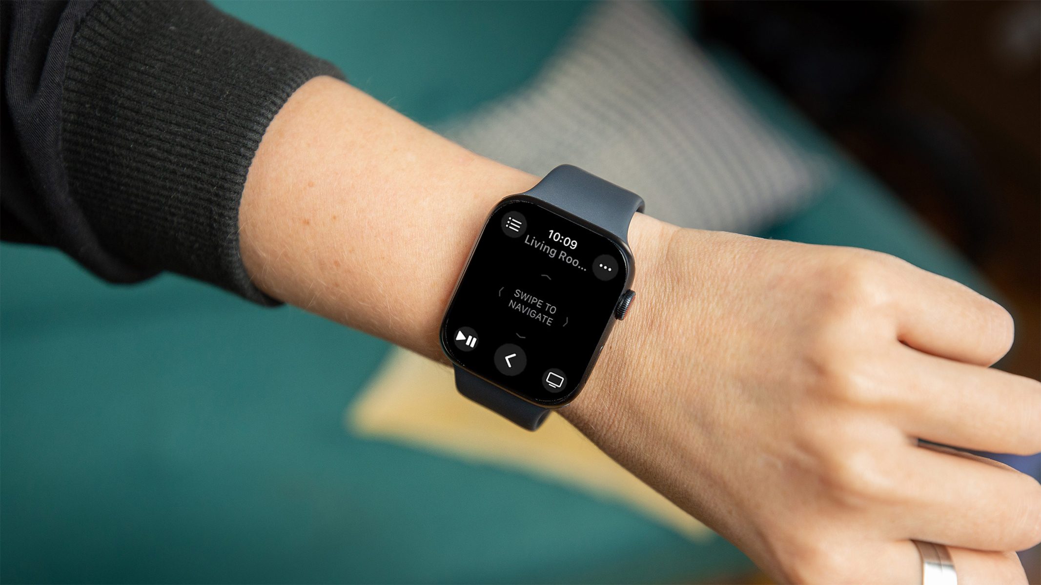 Apple Watch’s Remote App Adds Siri and Volume Adjustment Control