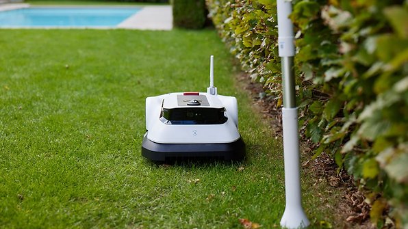 Ecovacs Goat G1 RasenmäherRoboter mit GPS und Kameras