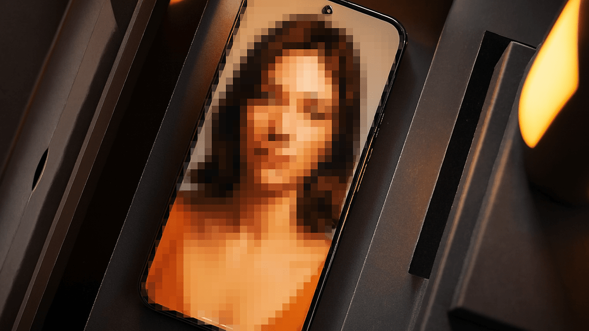 Une photo floue d'une femme affichée sur l'écran d'un smartphone.