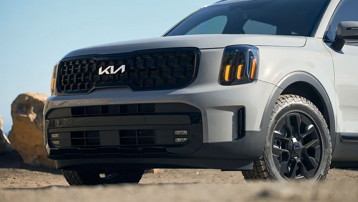 Kia Recalls 300,000+ Vehicles Over a Serious Crash Hazard