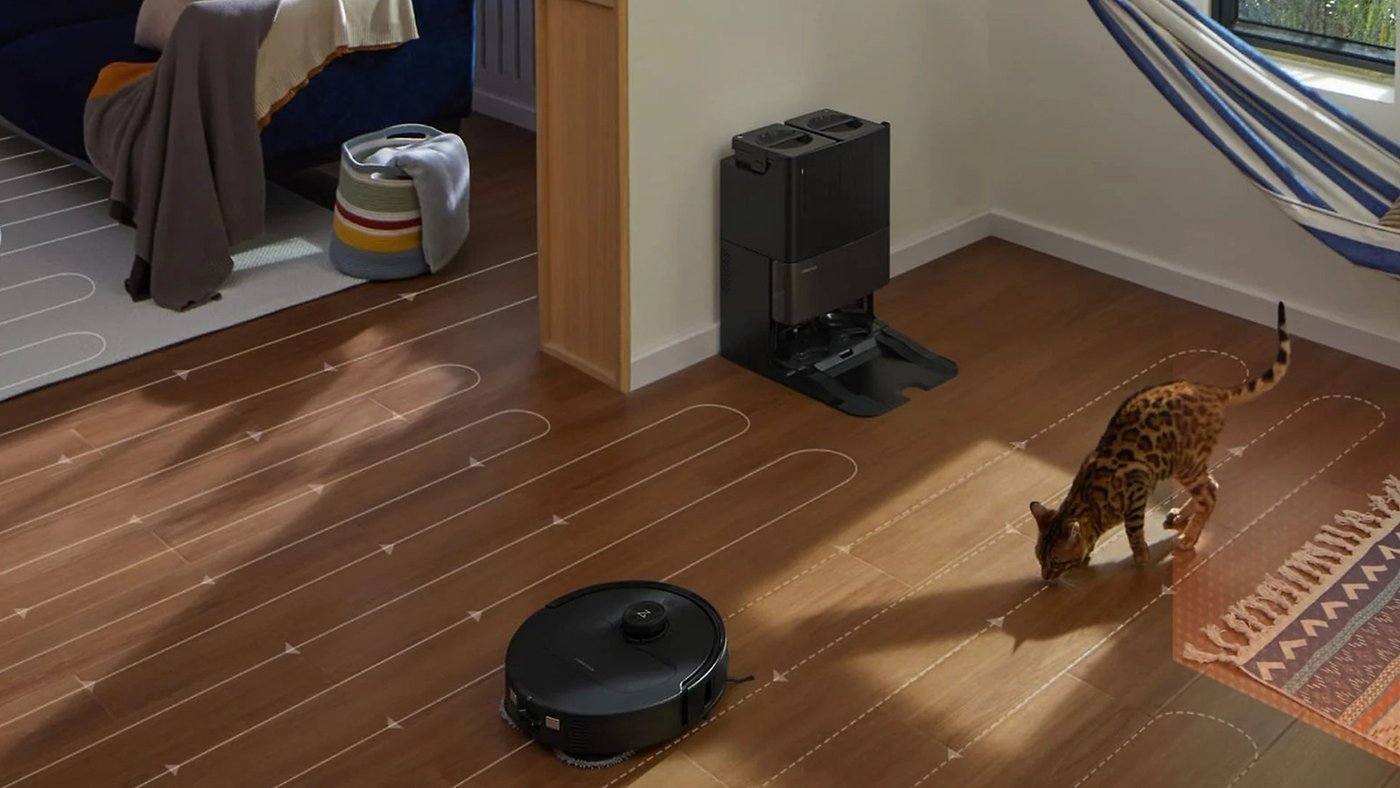 Save 43% on Roborock’s Impressive Qrevo Master Robot Cleaner