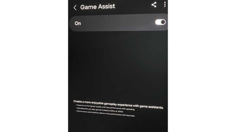 Samsung Game Assist-Einstellungsbildschirm mit Umschalter für 'Ein'.