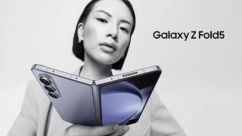 Samsung Galaxy Z Fold 5 in Blau