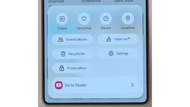 Samsung device screen displaying options like Videos, Favourites, Shared albums, and Settings. Samsung device screen displaying options like Videos, Favourites, Shared albums, and Settings.