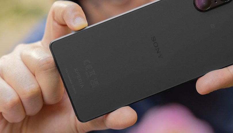 After Nokia, LG, and HTC… Is This the End for This Iconic Brand? Sony Xperia 5 V with logo