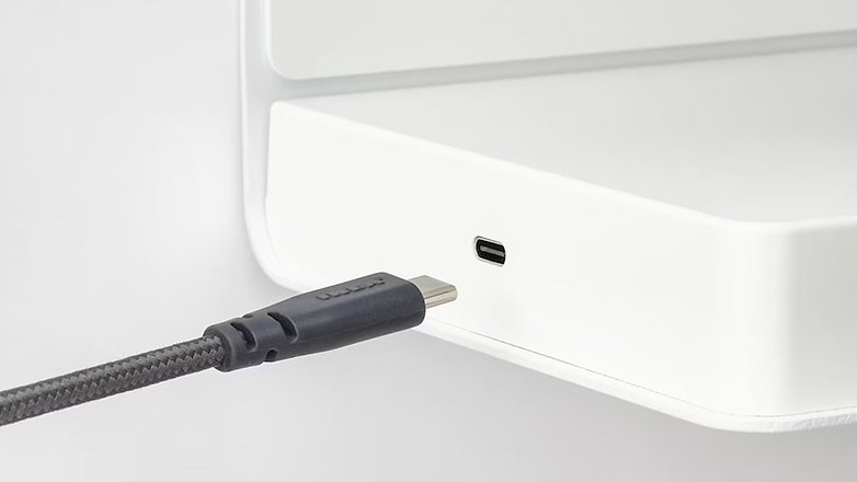 Ikea Symfonisk charging shelf USB-C port