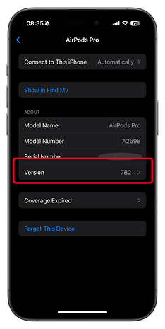 Tela de configurações mostrando detalhes dos AirPods Pro, destacando o número da versão 7B21.