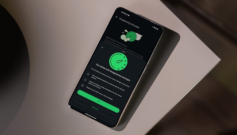 WhatsApp Just Made It a Lot Harder to Leak Your Private Chats Xiaomi phone with WhatsApp disappearing message feature