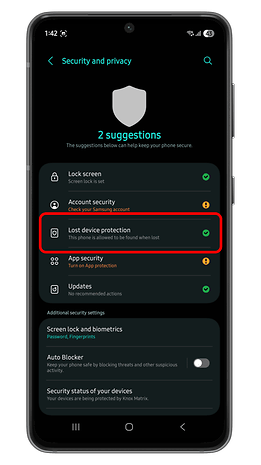 Android security settings screen with options for device protection and account security.