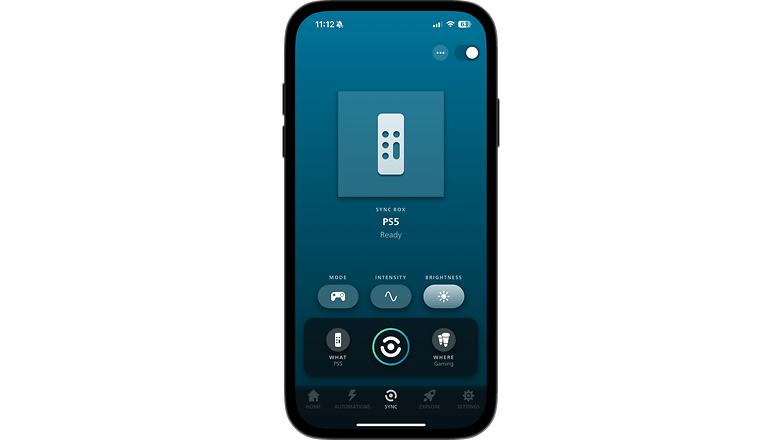 Interface de l'application Philips Hue sur un smartphone affichant les réglages de la boîte de synchronisation pour une PS5. Interface de l'application Philips Hue sur un smartphone affichant les réglages de la boîte de synchronisation pour une PS5.