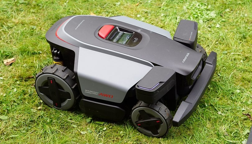 Roborock RockMow Z1 Hands-On: SUV Among Robot Lawn Mowers RockMow Z1 auf Rasen