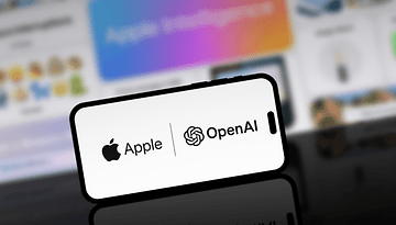 Handy mit Apple- und Open-AI-Logo